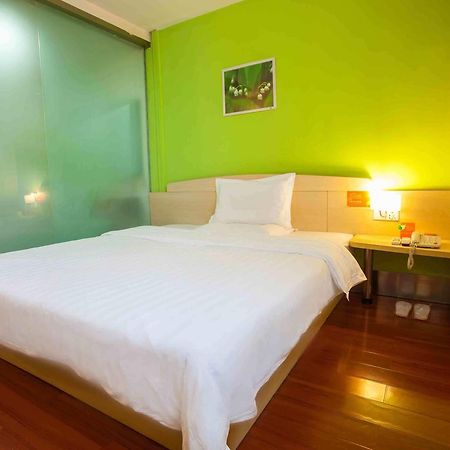 7Days Inn Deyang Zhongjiang Kuishan Park Exterior photo