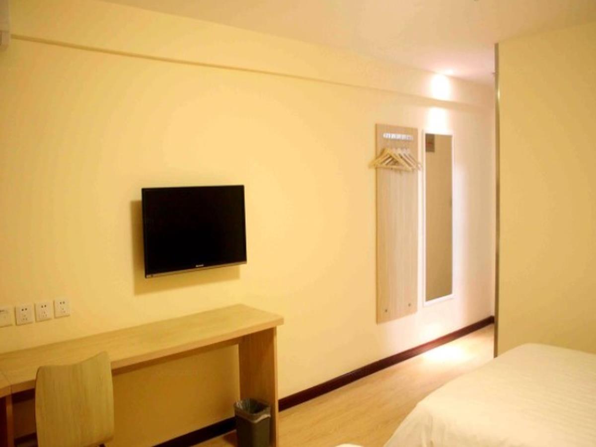 7Days Inn Deyang Zhongjiang Kuishan Park Exterior photo