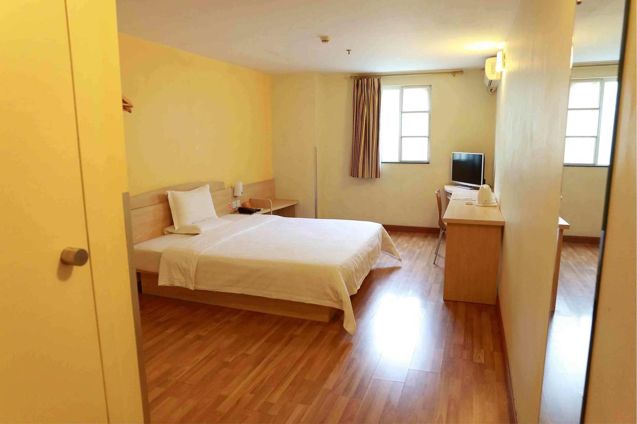 7Days Inn Deyang Zhongjiang Kuishan Park Exterior photo