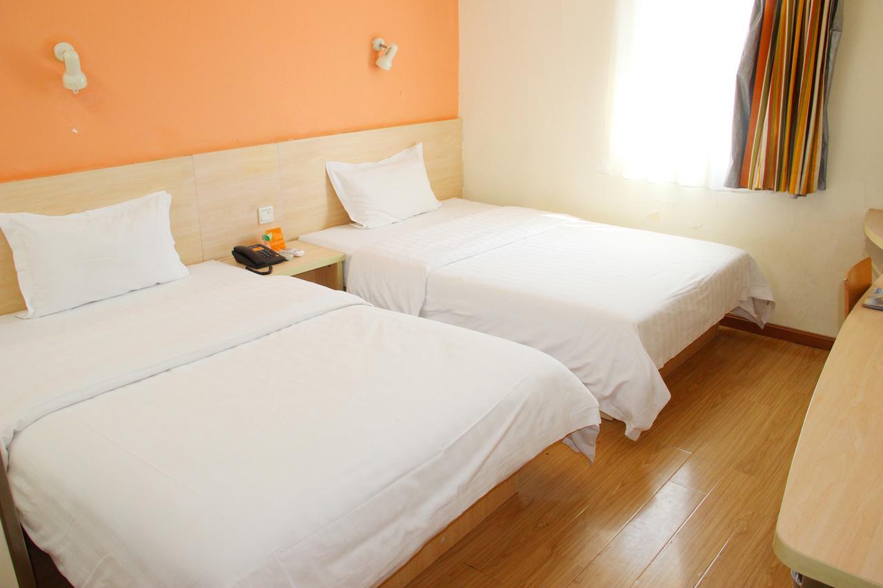 7Days Inn Deyang Zhongjiang Kuishan Park Exterior photo