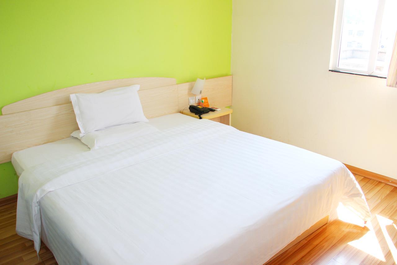 7Days Inn Deyang Zhongjiang Kuishan Park Exterior photo