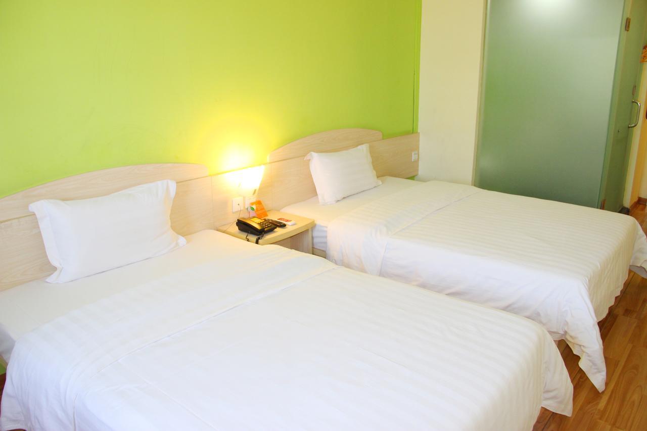 7Days Inn Deyang Zhongjiang Kuishan Park Exterior photo